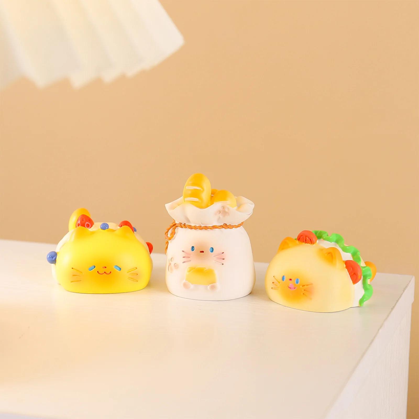 Sklep z karmą dla kotów, figur – Resin Art Case recenzja i cena