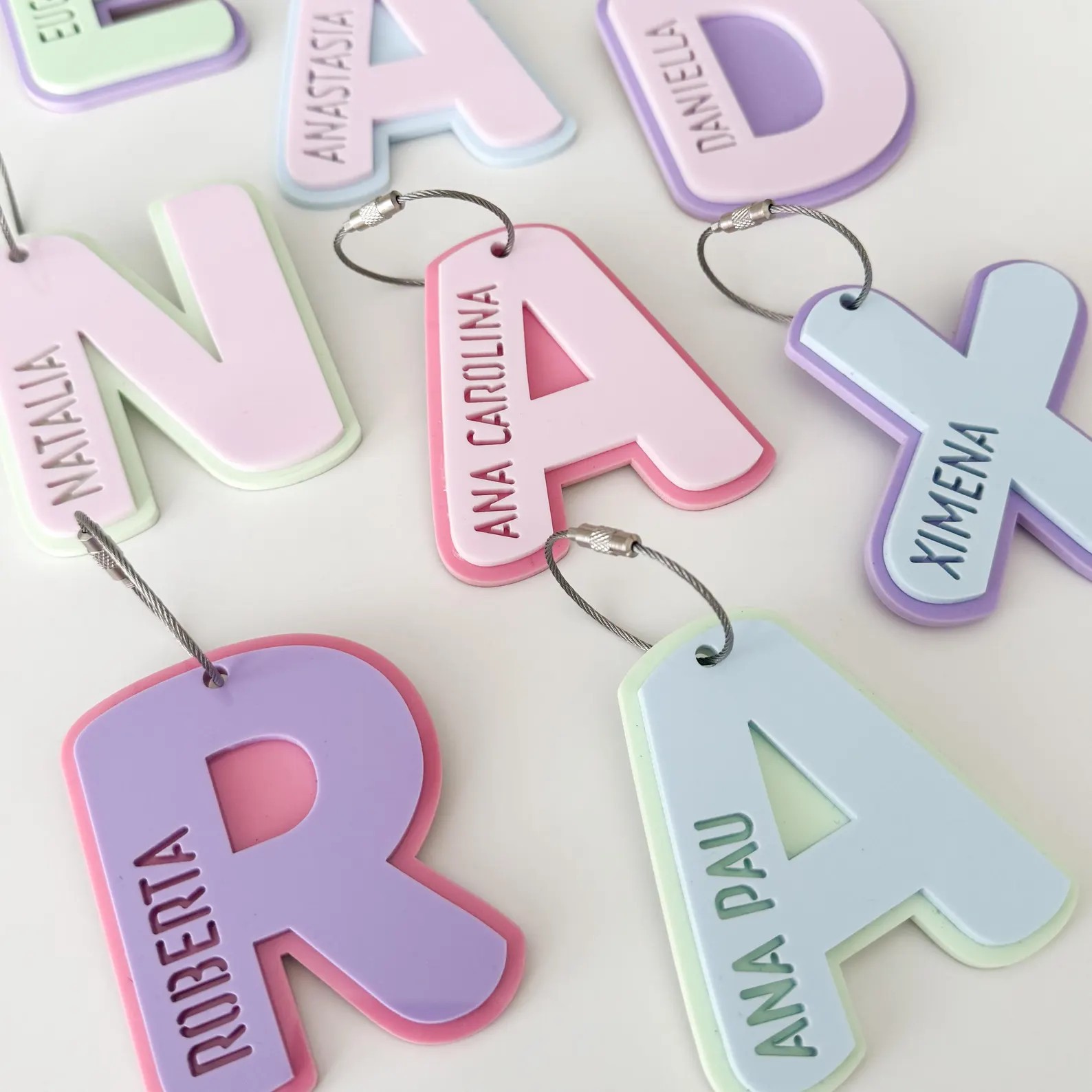 Breloczek z wygrawerowanym imi – Resin Art Alphabet recenzja i cena